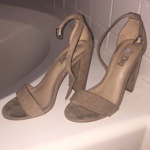 Nude/ Taupe chunky heels